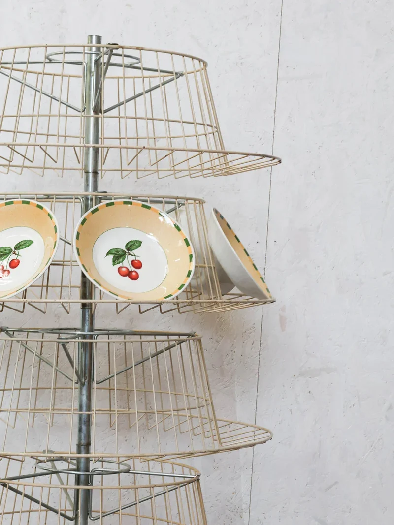 Gaëlle, l'étagère - présentoir à assiettes vintage N°819