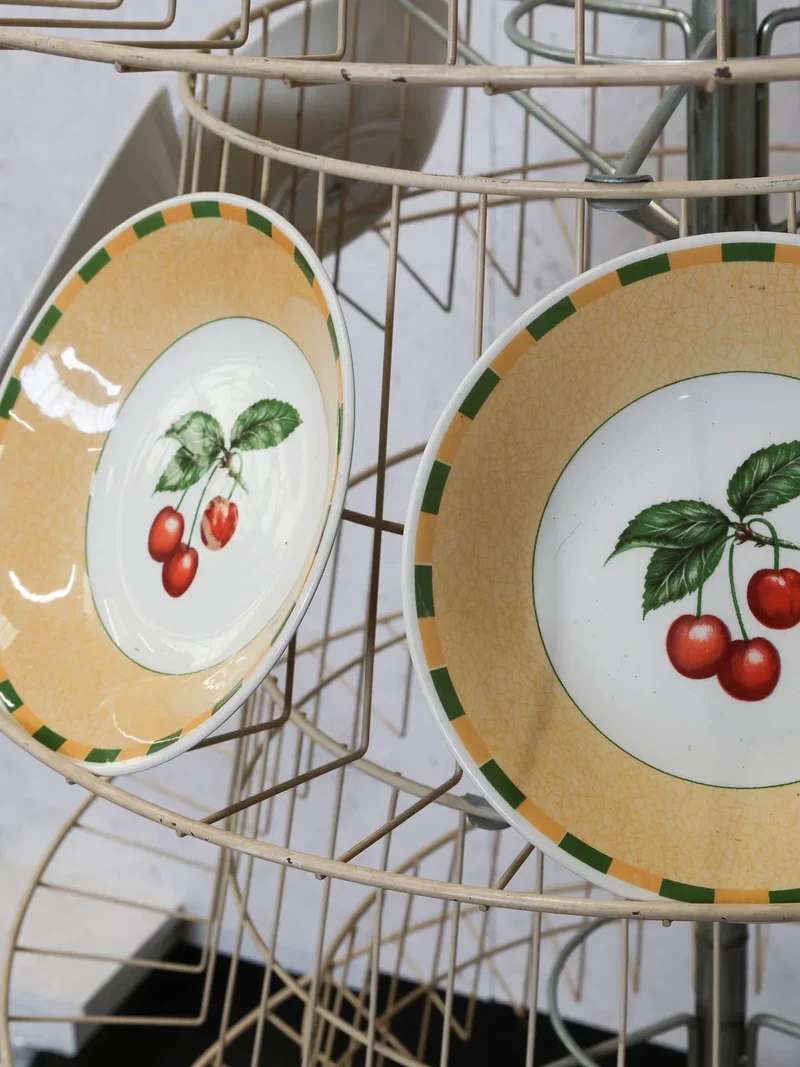 Gaëlle, l'étagère - présentoir à assiettes vintage N°819