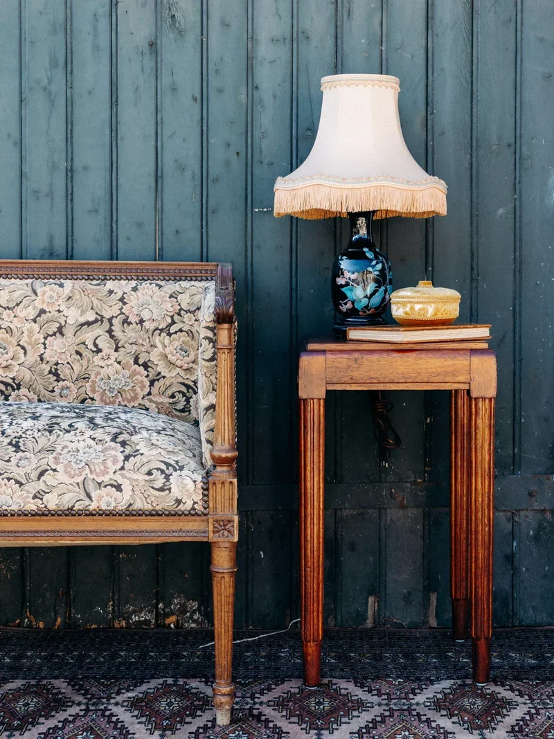 Suzanne, la lampe à poser en faïence N°131
