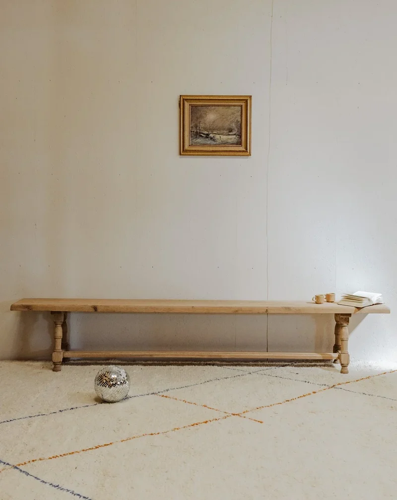 Antoine, le grand banc en bois N°390