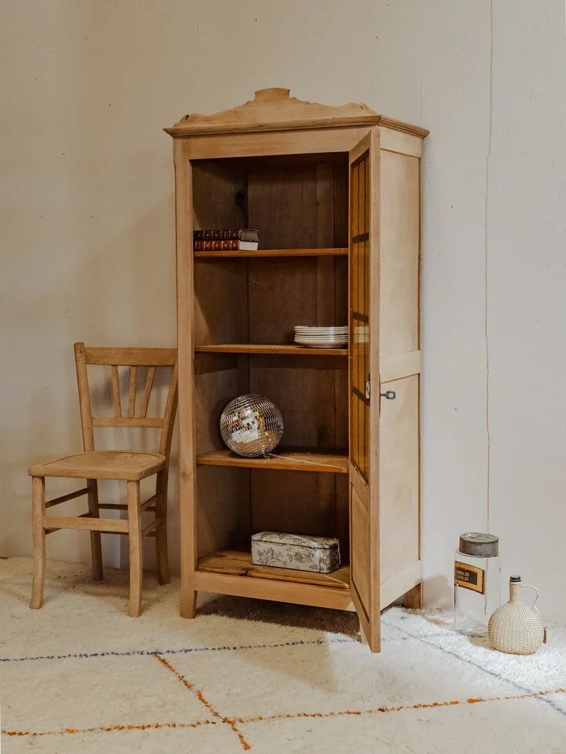 Victoria, la vitrine en bois N°219