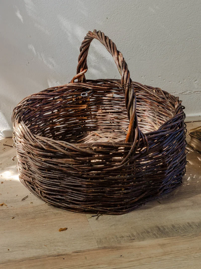 Ambroise, le panier en osier N°893