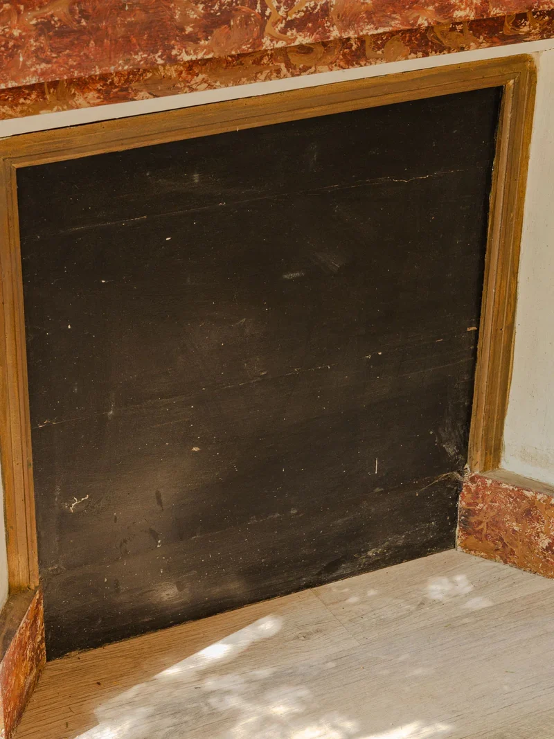 Hippolyte, le manteau de cheminée en bois marron N°20