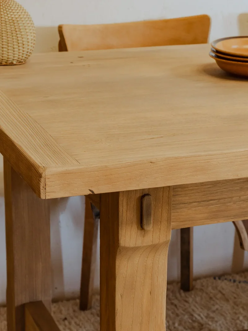 Romy, la table à manger de ferme en bois N°1311