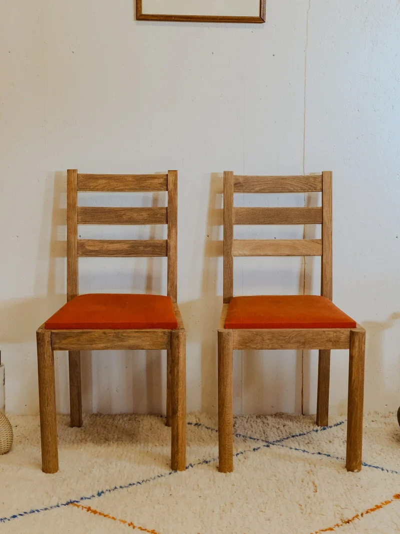 Claude, le lot de 6 chaises en chêne et tissu orange N°1168