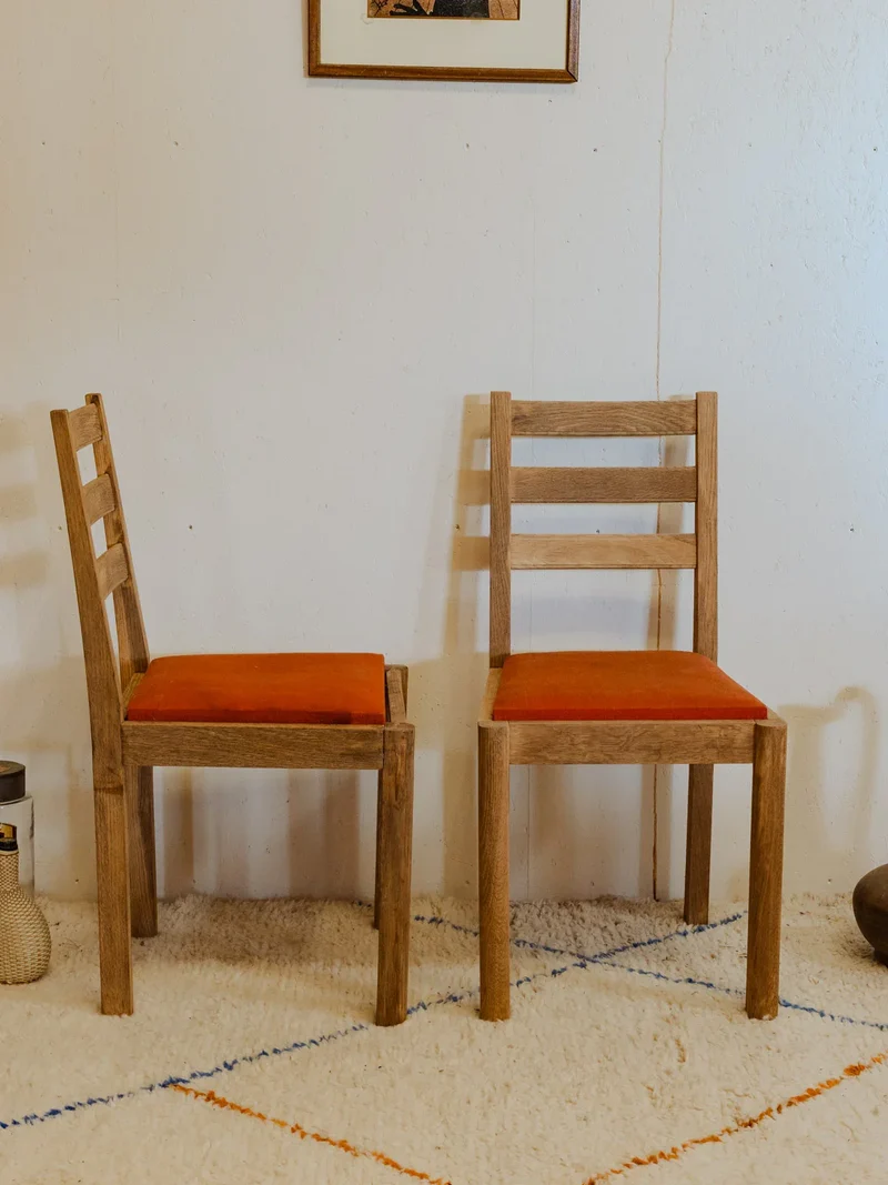 Claude, le lot de 6 chaises en chêne et tissu orange N°1168