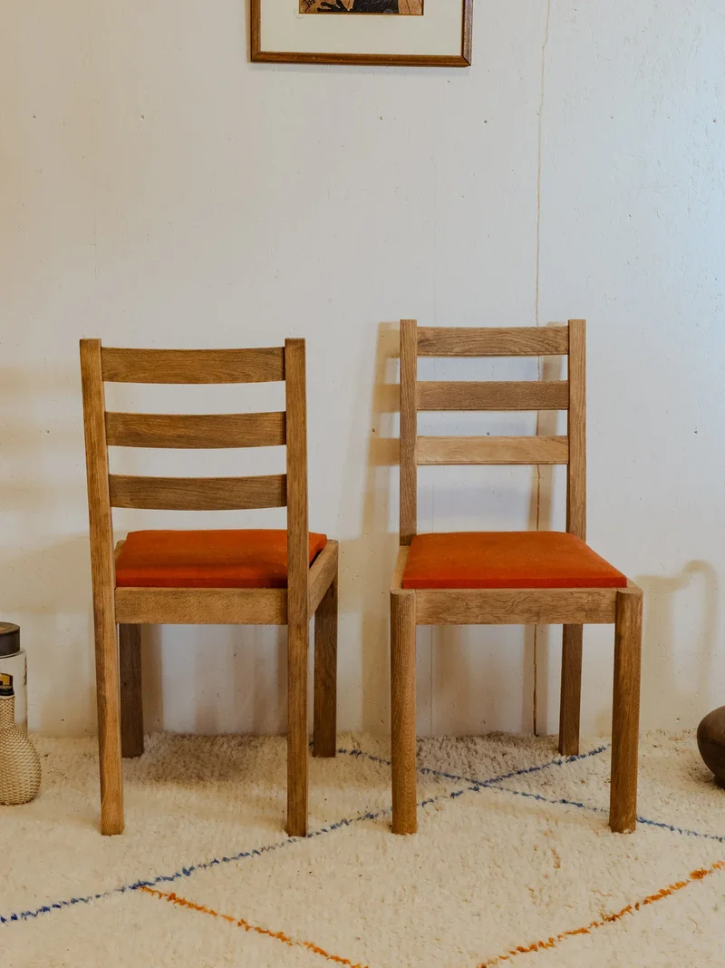 Claude, le lot de 6 chaises en chêne et tissu orange N°1168