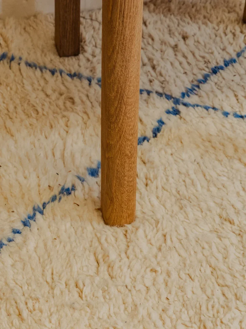 Claude, le lot de 6 chaises en chêne et tissu orange N°1168