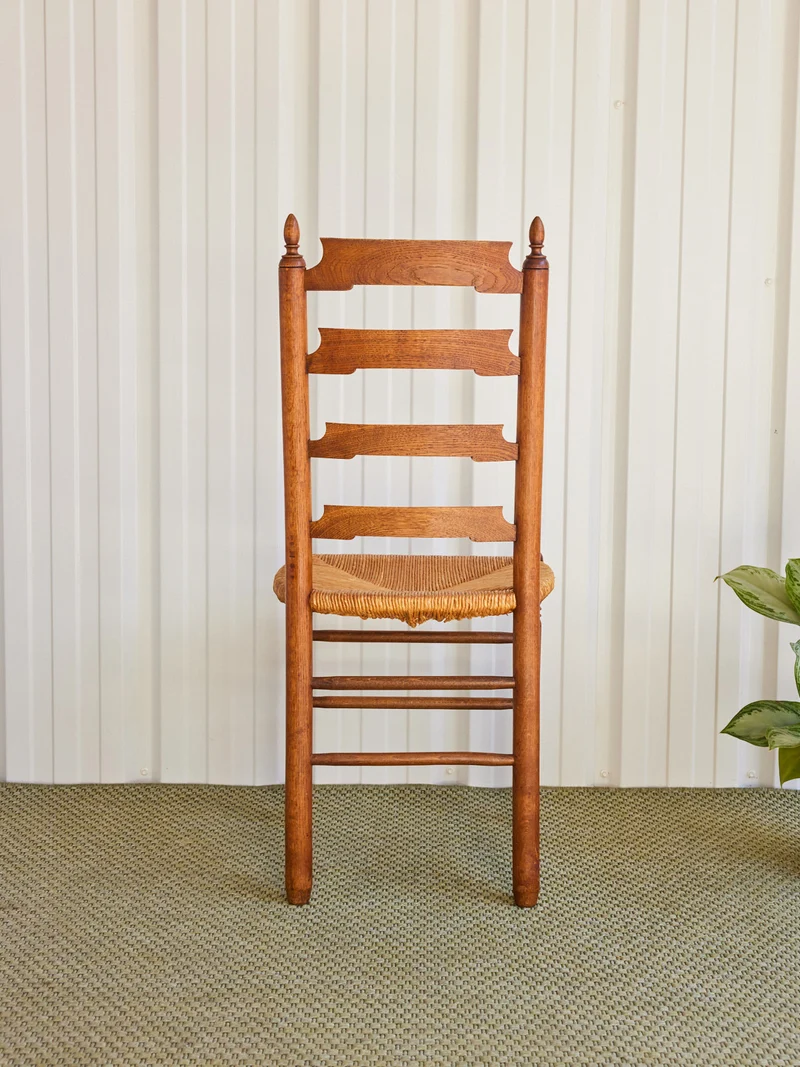 Claude, le lot de 4 chaises en bois N°1132
