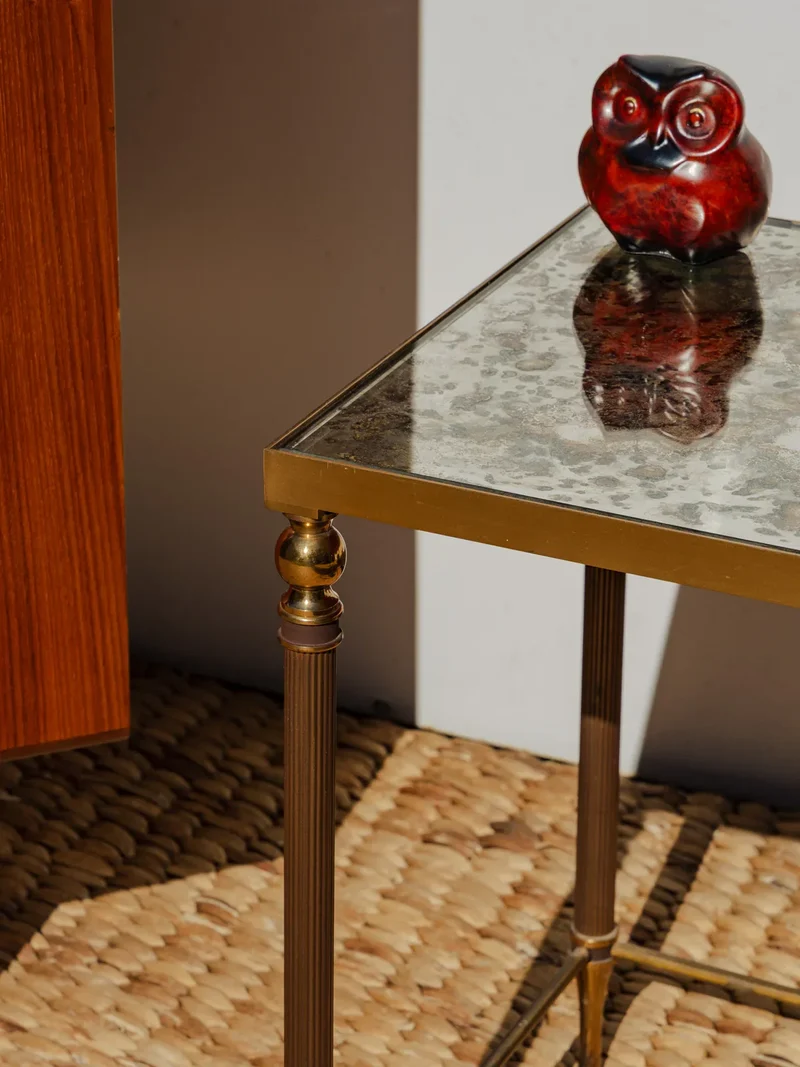 Hanna, la table d'appoint en métal et verre N°1287