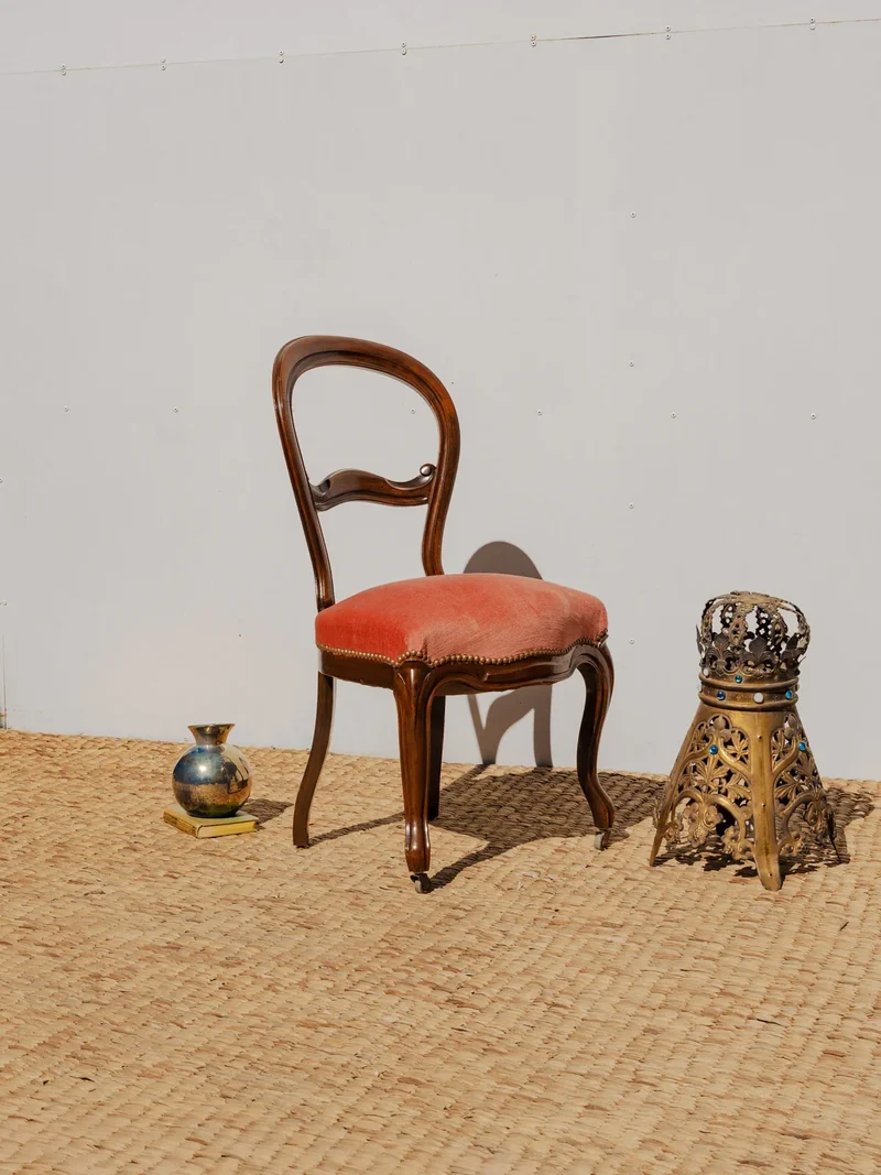 Claude, la chaise Louis-Philippe en bois N°1140