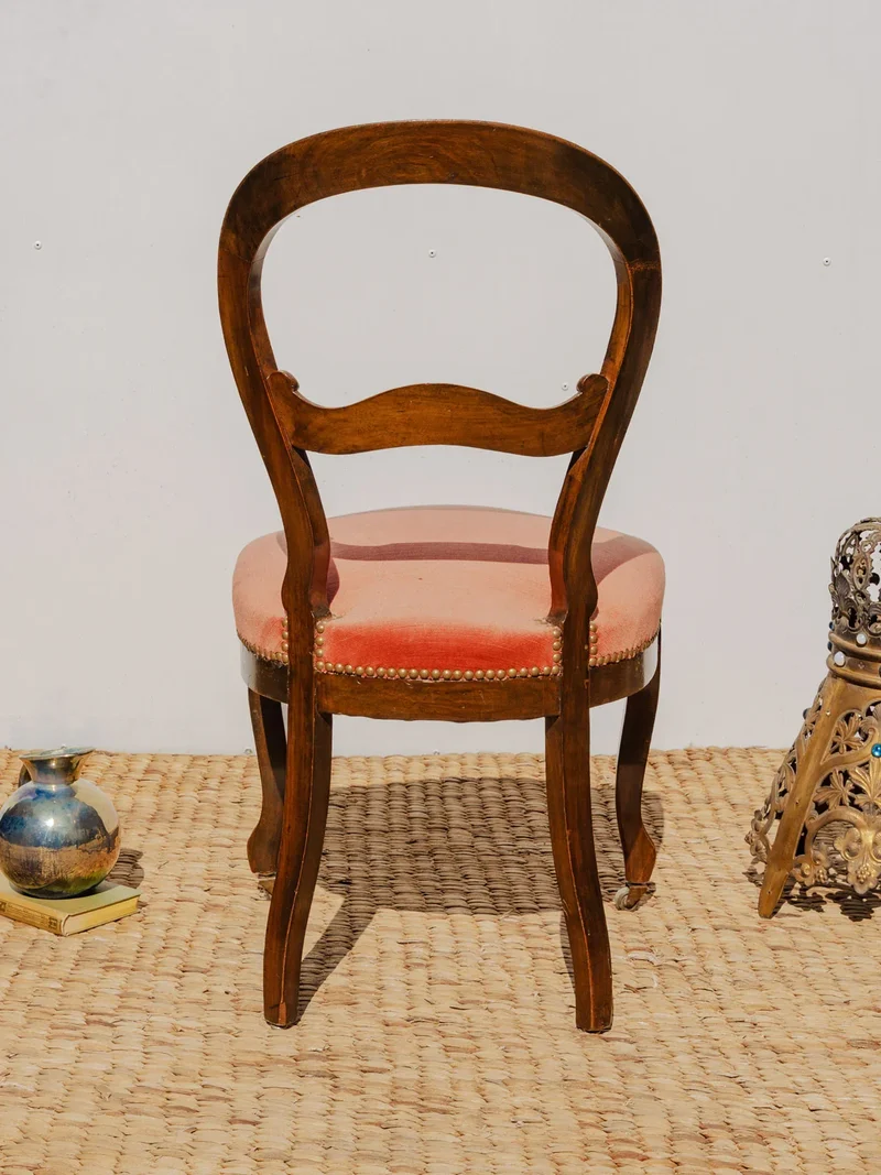 Claude, la chaise Louis-Philippe en bois N°1140