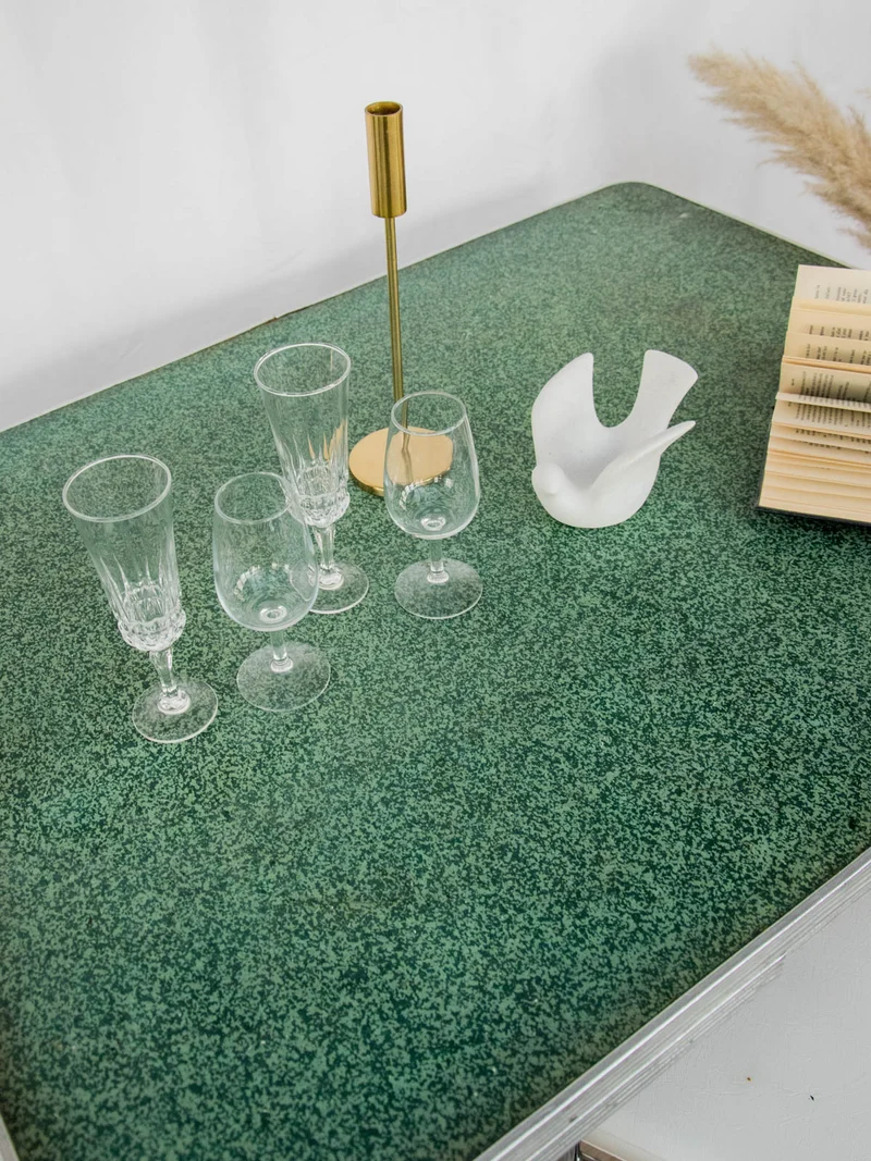 Romy, la table à manger vintage en bois N°571