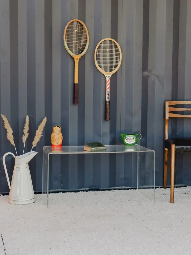 Donna, la table basse en plexiglass transparent N°949