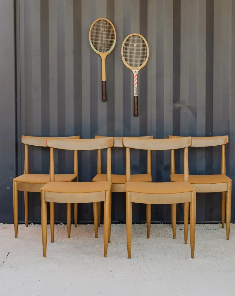Alma, le lot de 5 chaises en bois et tissu beige N°1489