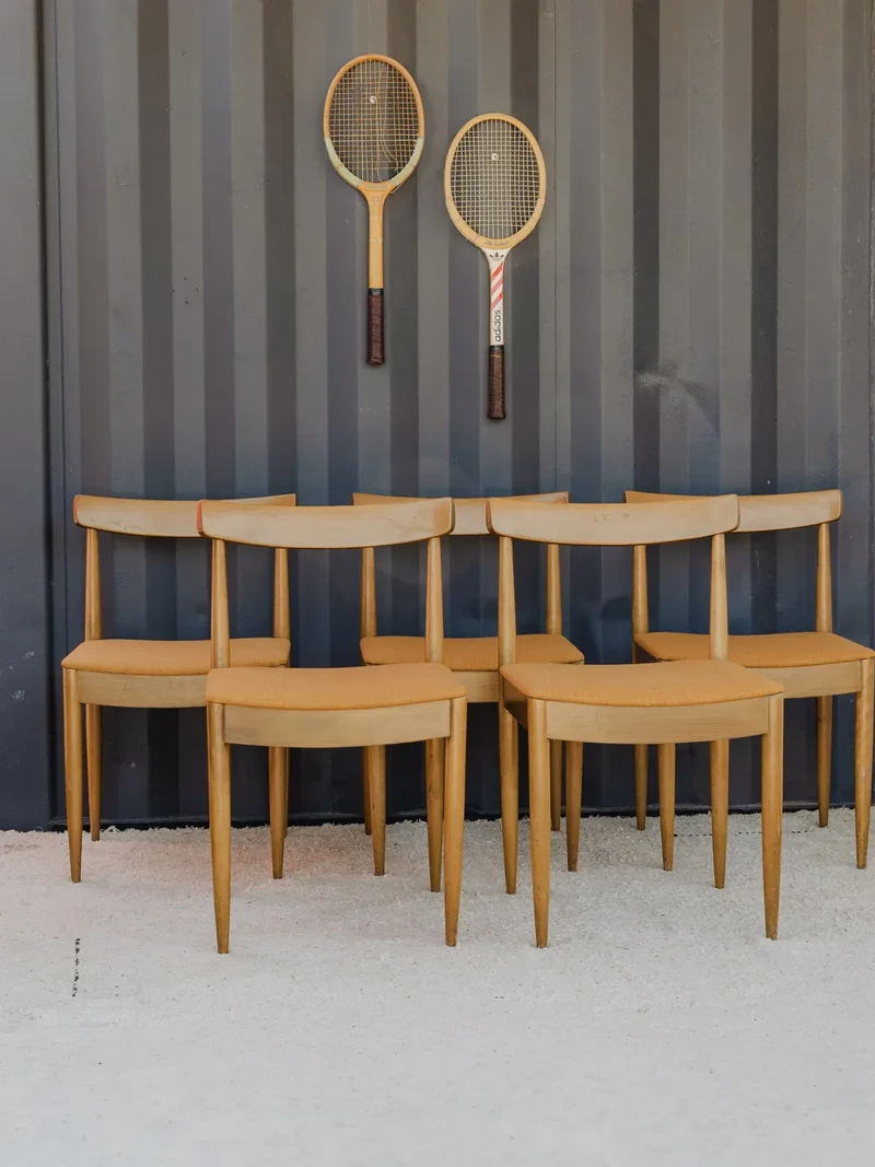 Alma, le lot de 5 chaises en bois et tissu beige N°1489