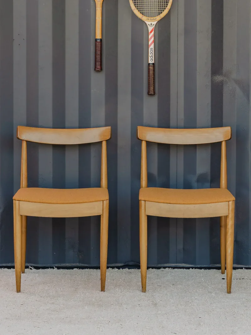 Alma, le lot de 5 chaises en bois et tissu beige N°1489