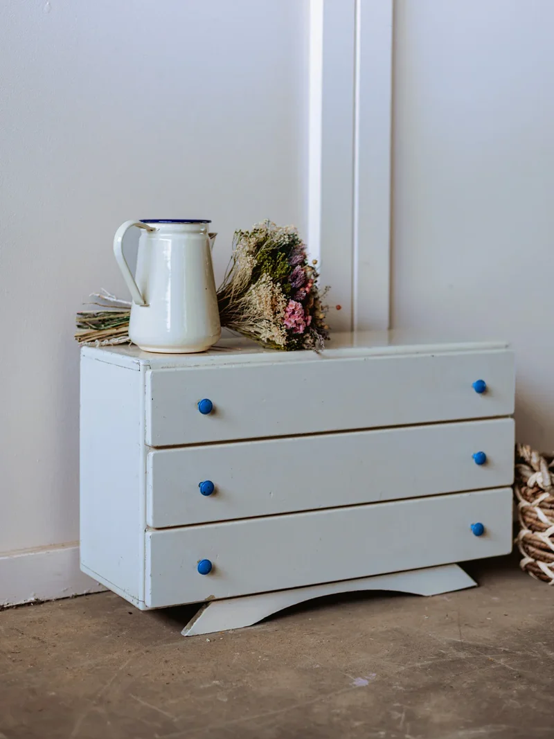Garance, la mini commode bleu clair N°571