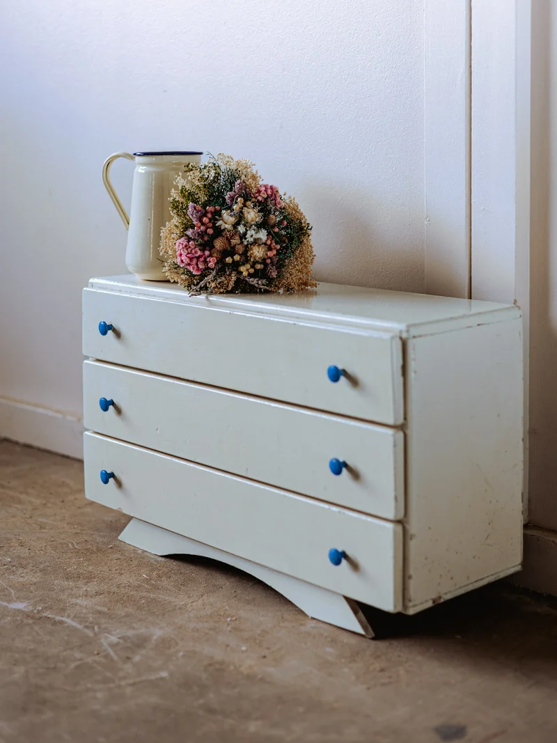 Garance, la mini commode bleu clair N°571