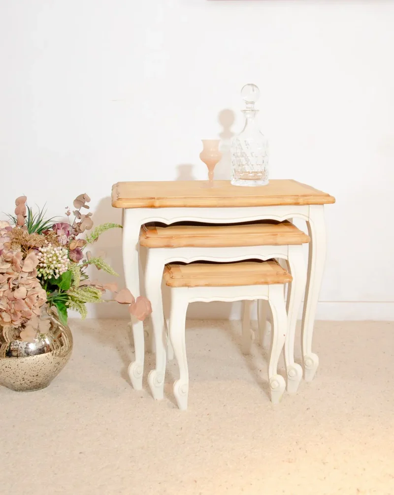 Barbara, les tables gigogne en bois N°149