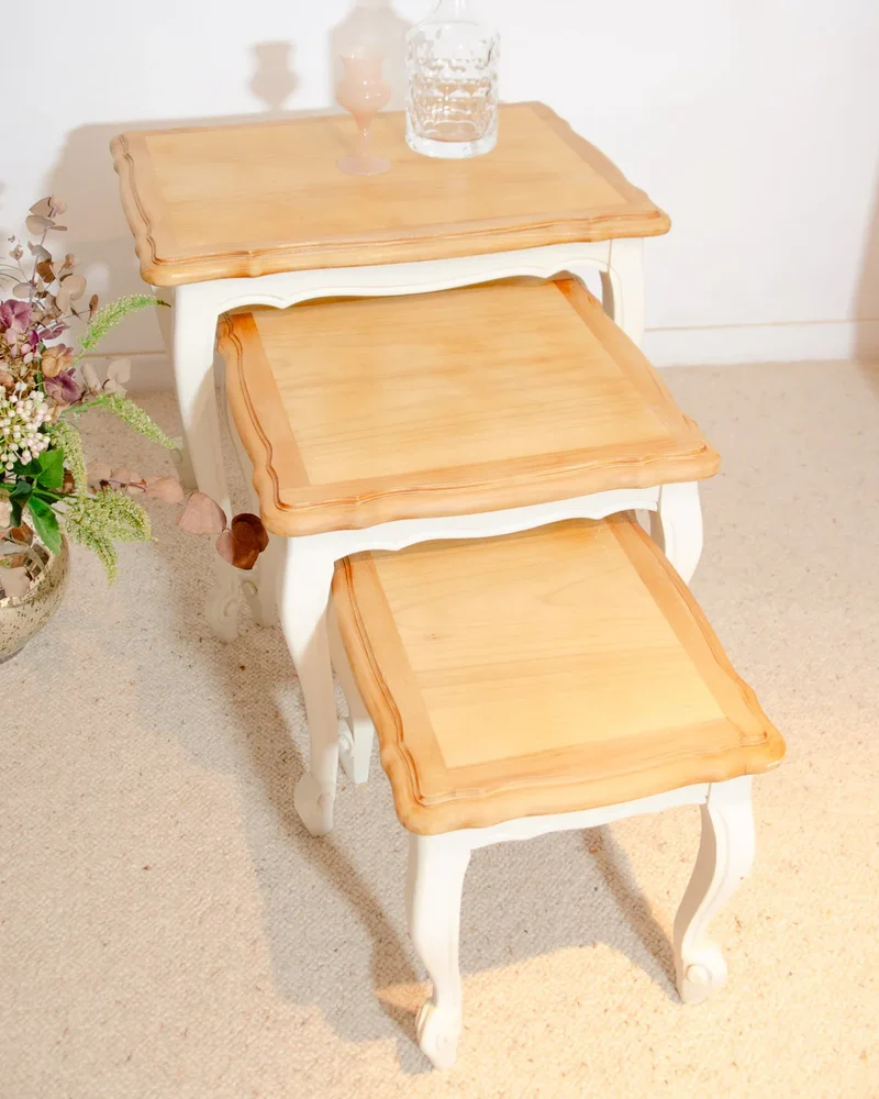 Barbara, les tables gigogne en bois N°149