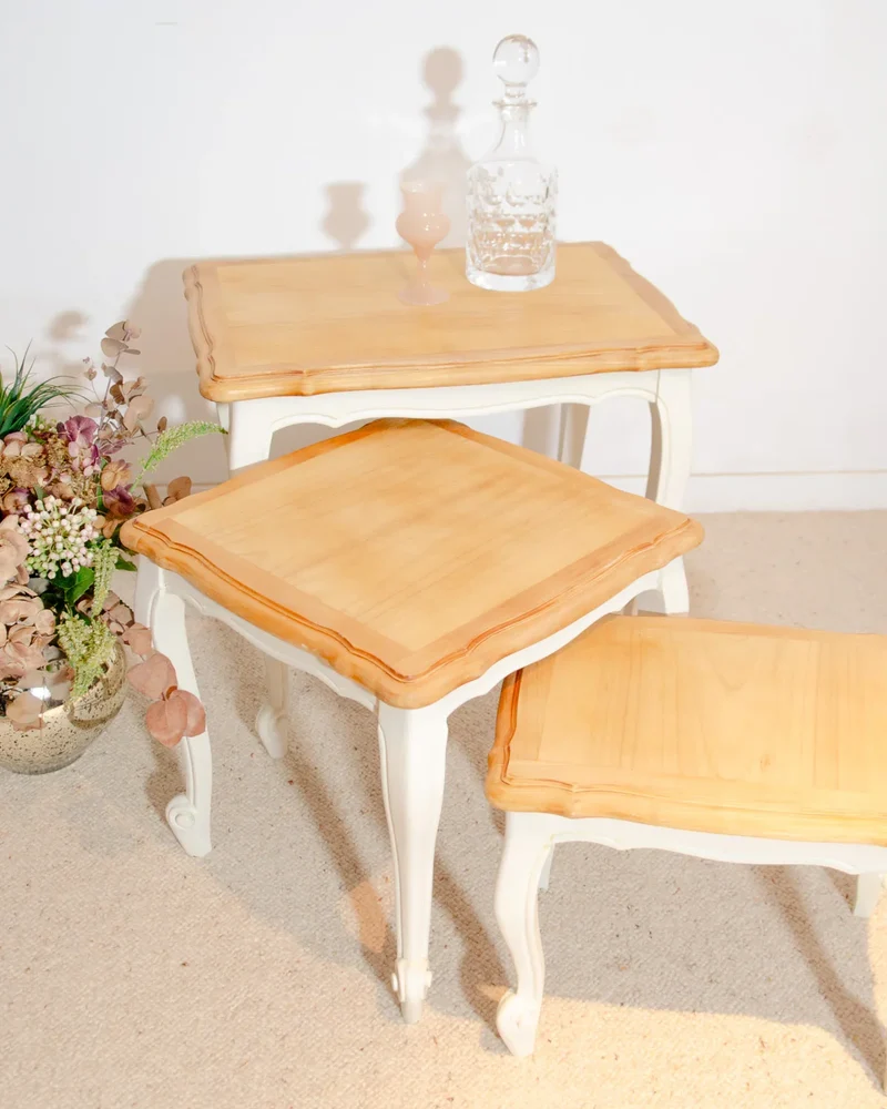 Barbara, les tables gigogne en bois N°149