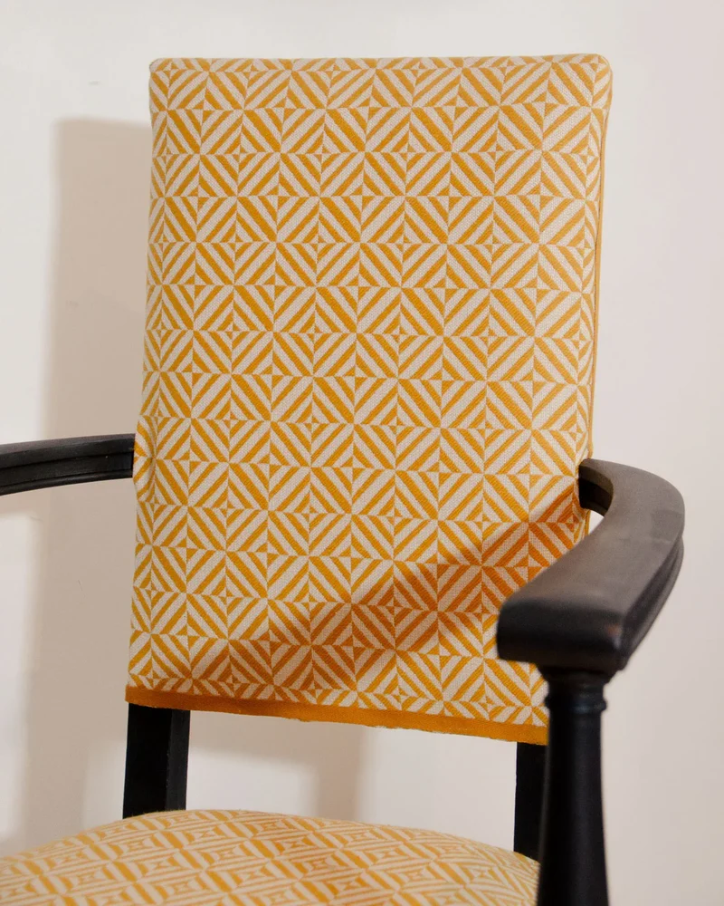 Ernest, la paire de fauteuil en bois N°912