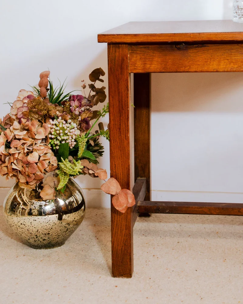 Francine, la table d'appoint en teck N°889