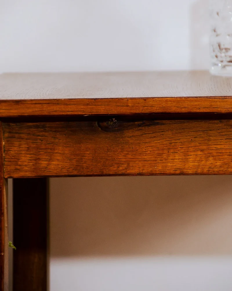 Francine, la table d'appoint en teck N°889