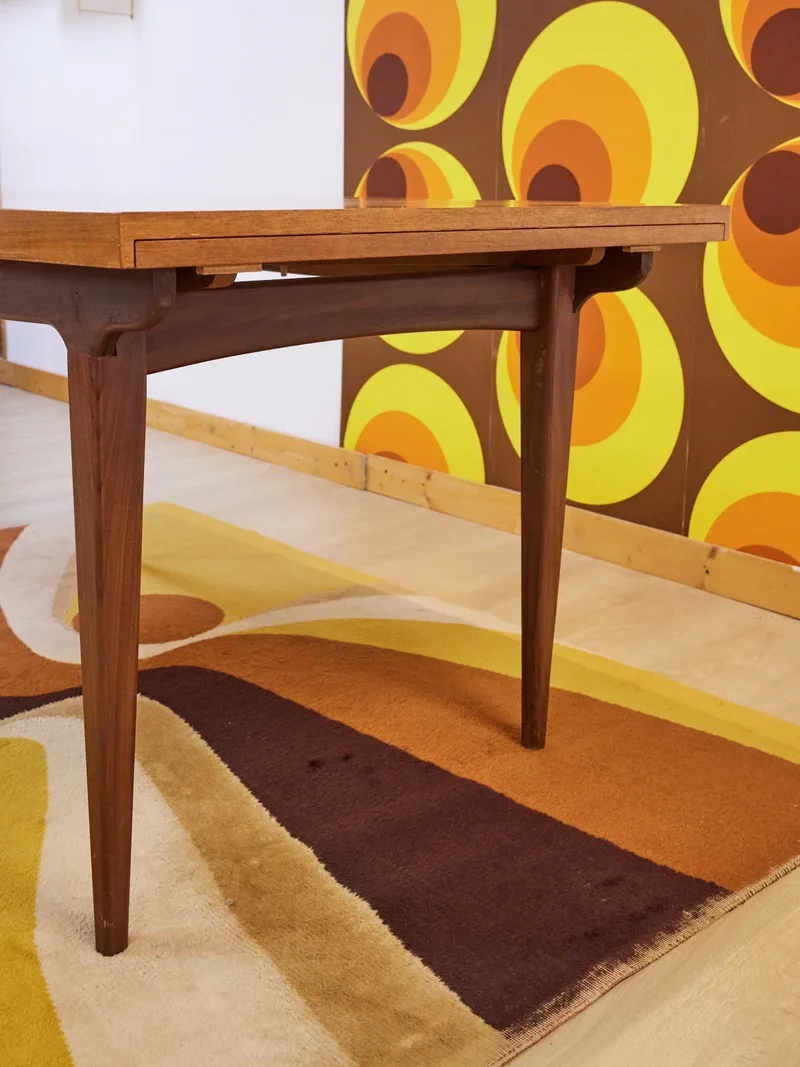 Karla, la table à manger scandinave en bois N°1124