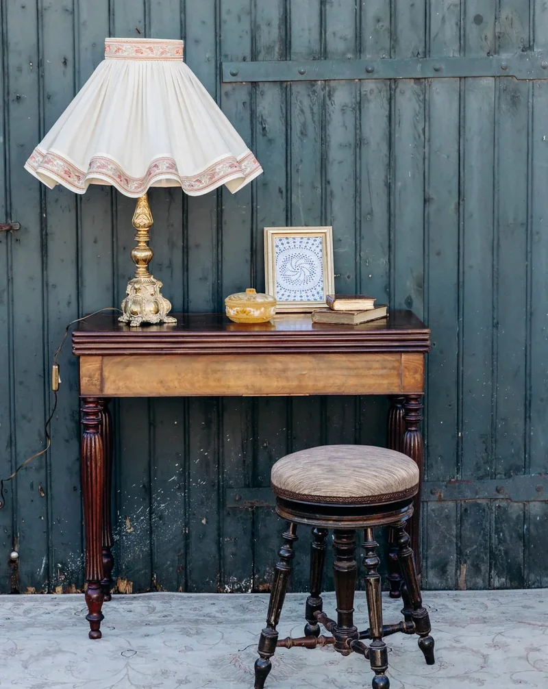 Billie, la table de jeux pliante en acajou N°8