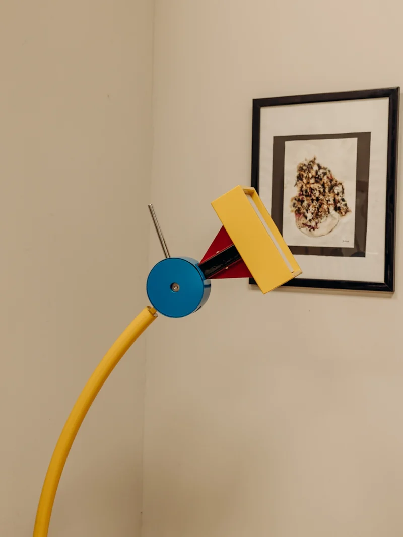 Julien, le lampadaire coloré et géométrique N°364