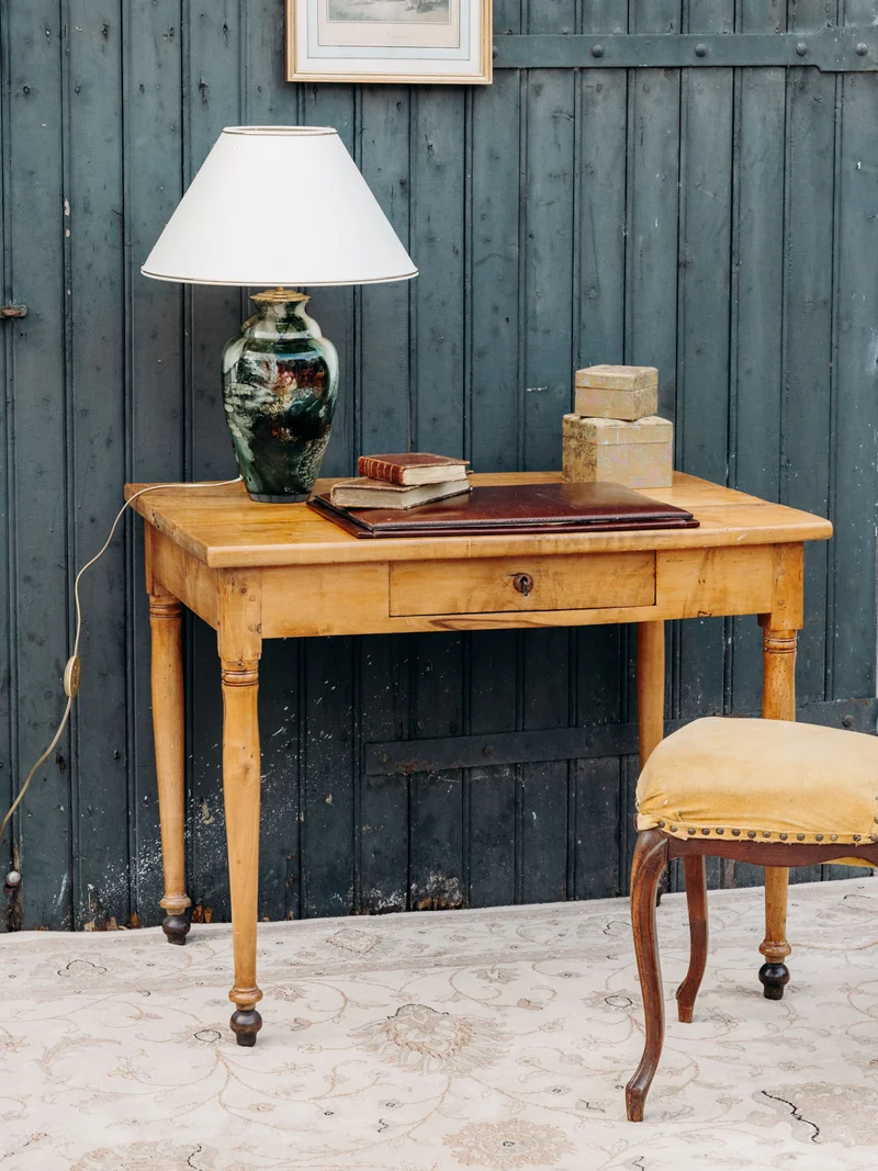 Suzanne, la lampe à poser en verre N°422