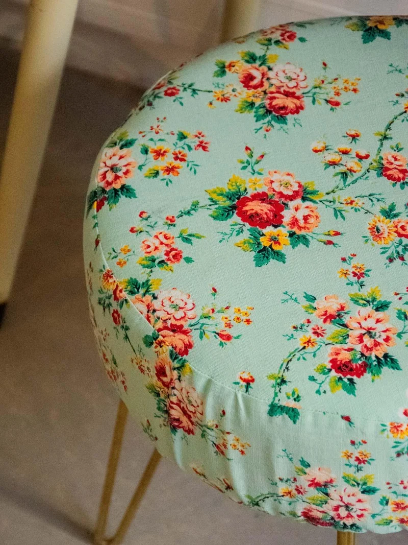Axel, le tabouret au motif floral N°640