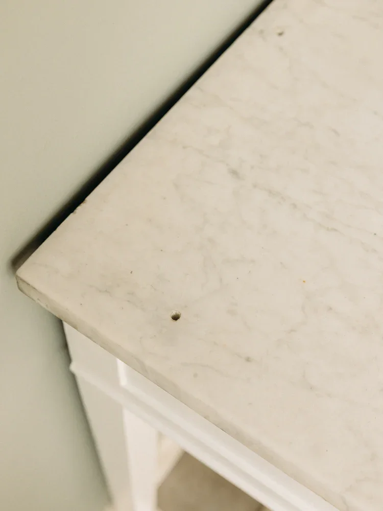 Edouard, le bureau au plateau en marbre N°612