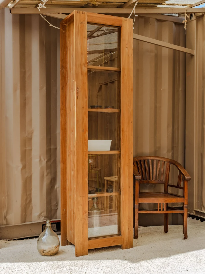 Victoria, la vitrine en bois N°202