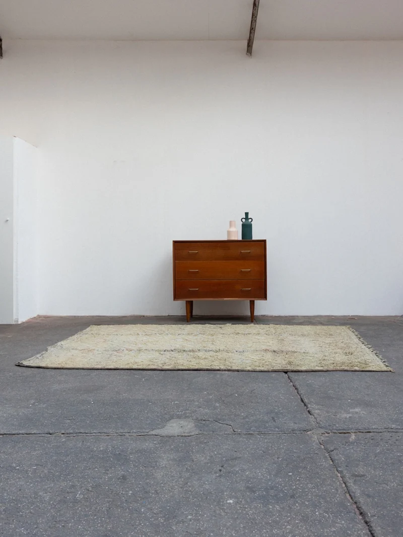 Olivier, le tapis en laine de l'Atlas vert et beige N°58