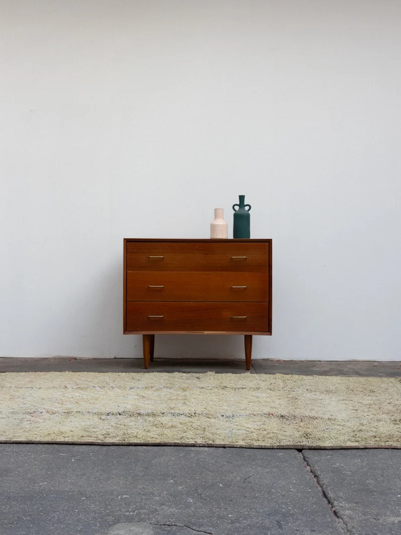 Olivier, le tapis en laine de l'Atlas vert et beige N°58