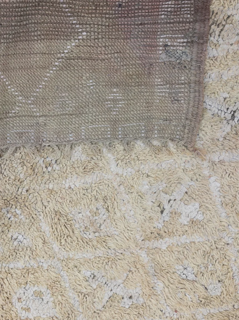 Olivier, le tapis en laine de l'Atlas vert et beige N°58