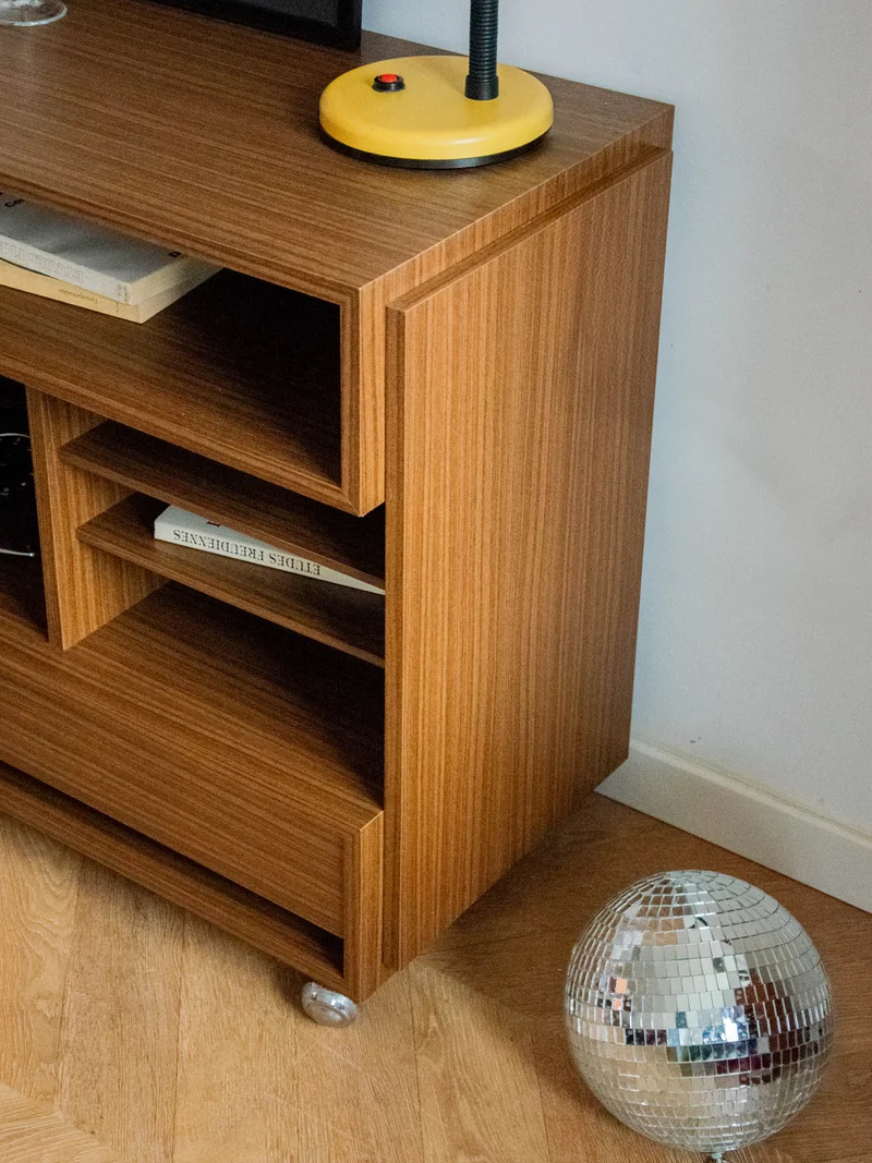 Gustave, le buffet à roulettes en bois N°501