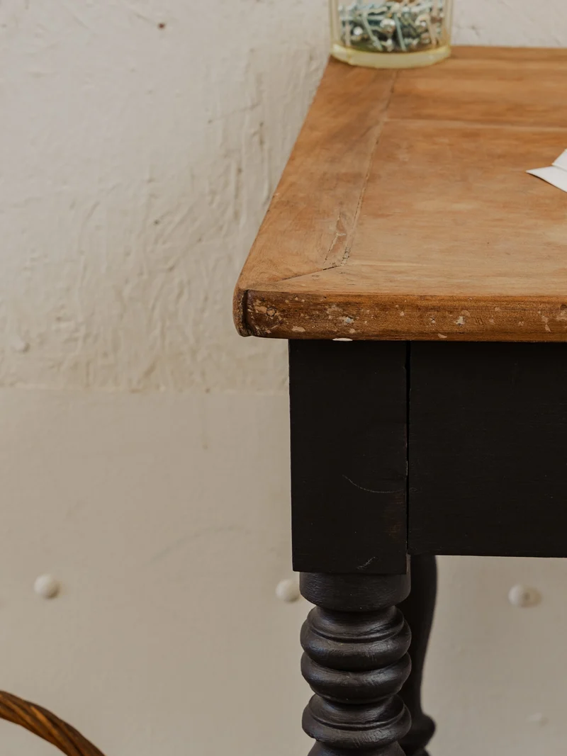 Edouard, le bureau en bois noir N°651