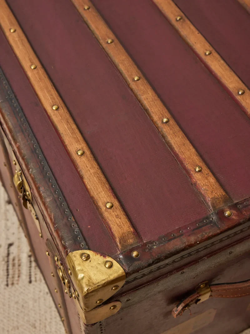 Lucienne, la grande malle bordeaux en cuir N°247