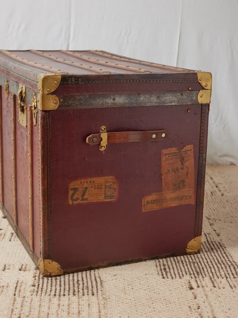 Lucienne, la grande malle bordeaux en cuir N°247