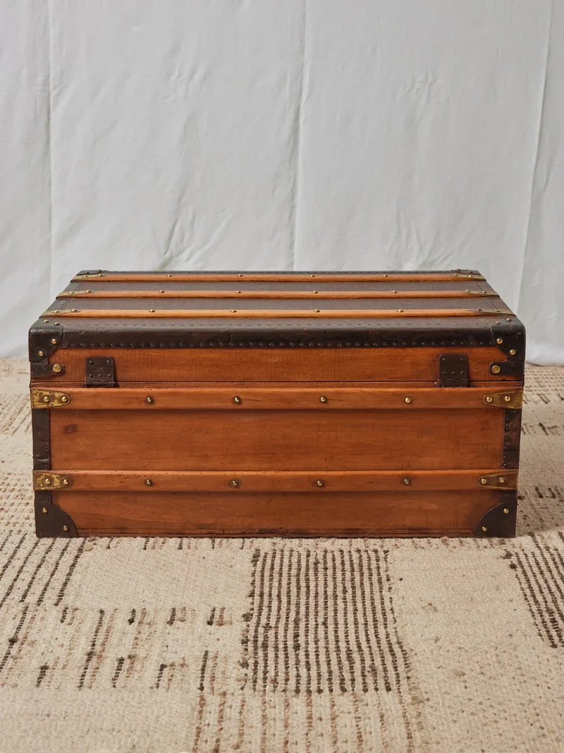 Lucienne, la petite malle en bois claire et laiton N°244