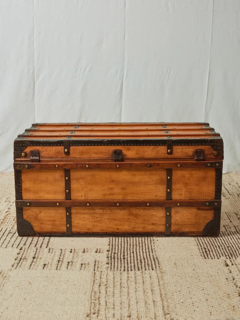 Lucienne, la grande malle en bois et métal N°241