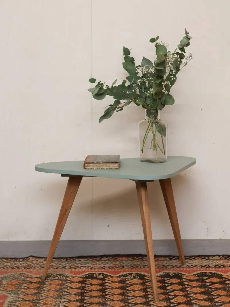 Francine, la table d'appoint verte N°825