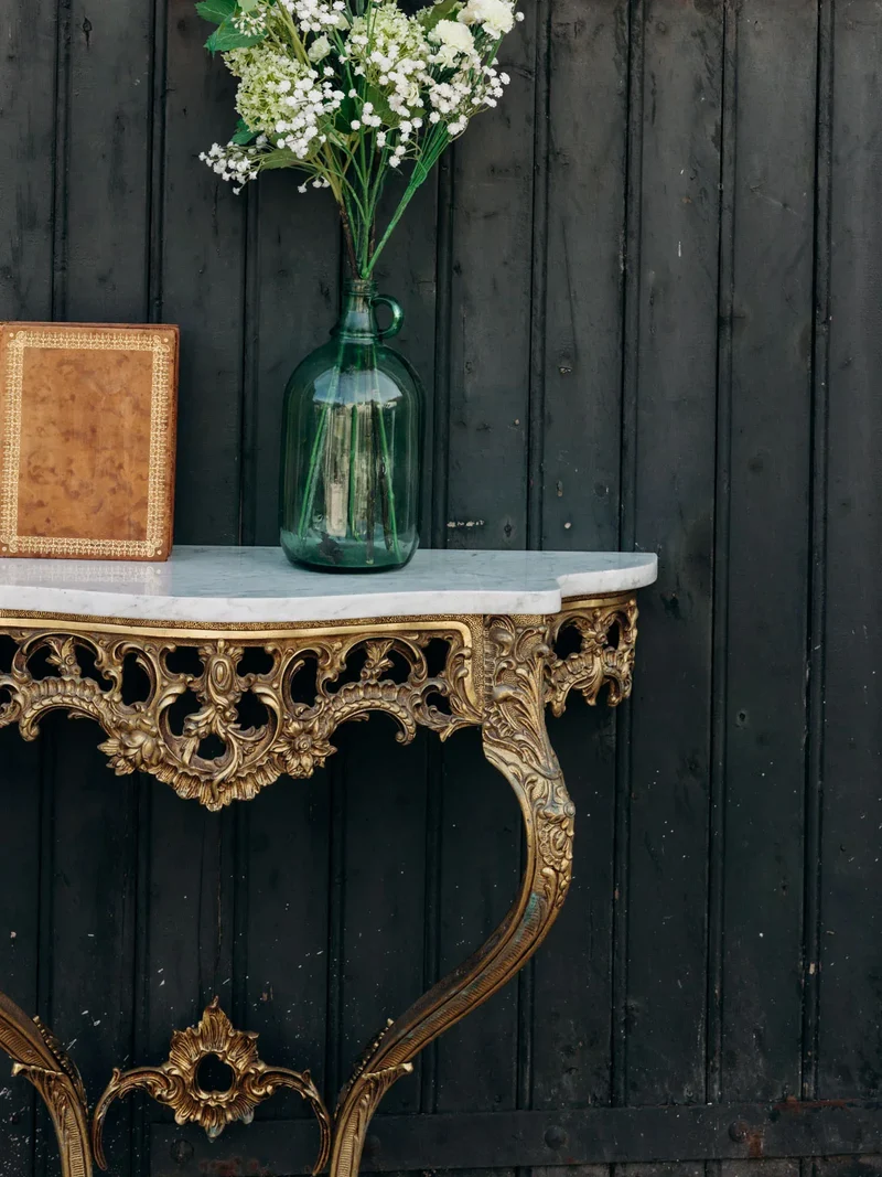 Hanna, la console en bronze et marbre blanc N°1295