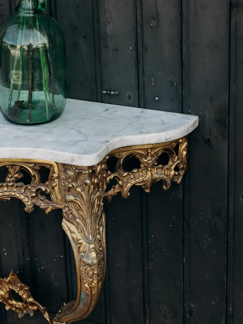 Hanna, la console en bronze et marbre blanc N°1295