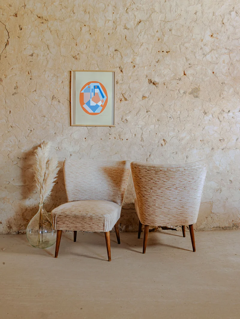 Jakob, la paire de fauteuils cocktails N°950