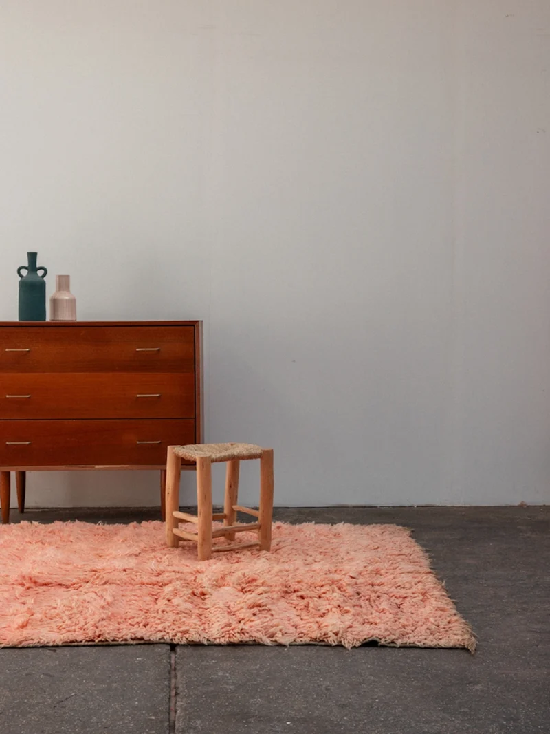 Olivier, le tapis de l'Atlas rose en laine naturelle N°37